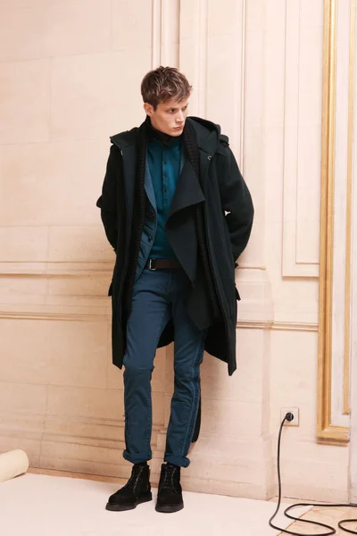 Look 19